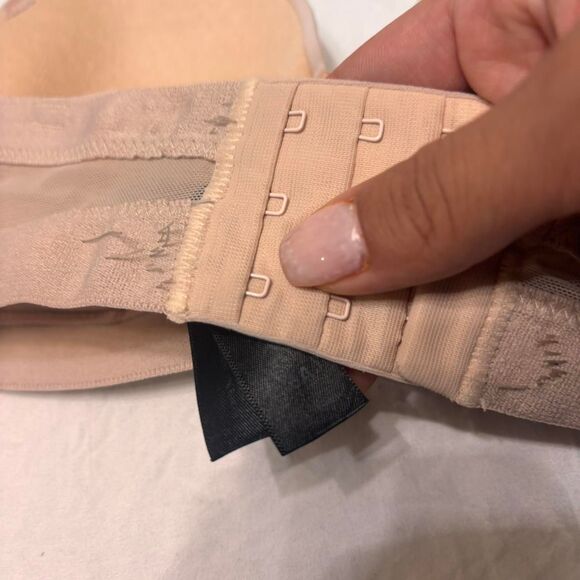 PEPPER Women's Tan Nude Bandeau Strapless Underwire Medium Adjustable Bra - Picture 3 of 3